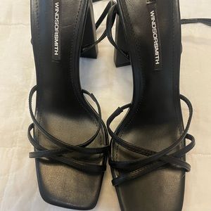 Windsor smith sandals / leather upper